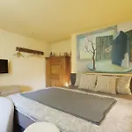 Romantikzimmer In Striesen Pensjonat 3*