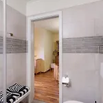 Romantikzimmer In Striesen Pensjonat 3*