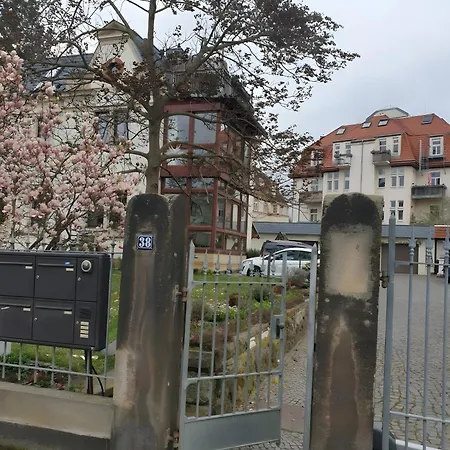 Romantikzimmer In Striesen Affittacamere