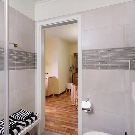 Romantikzimmer In Striesen Guest house 3*